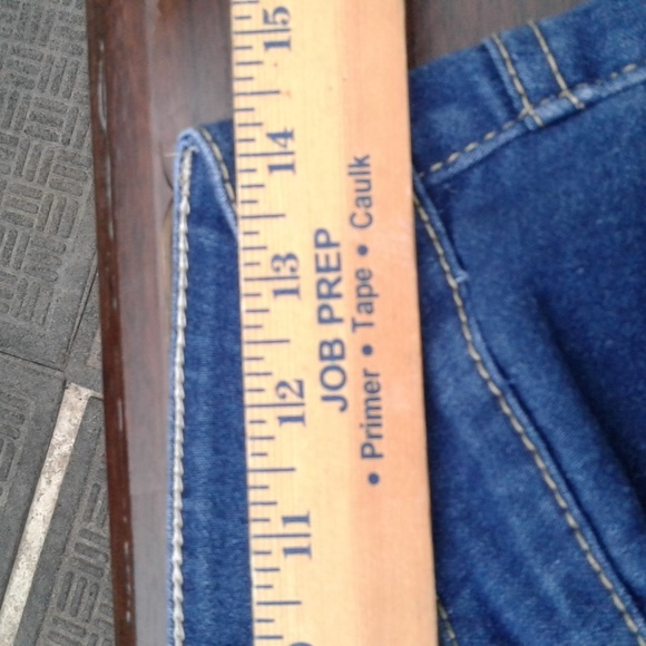 Woman's blue Jeans denim stretchy material size 7 brand City ink - Picture 9 of 11